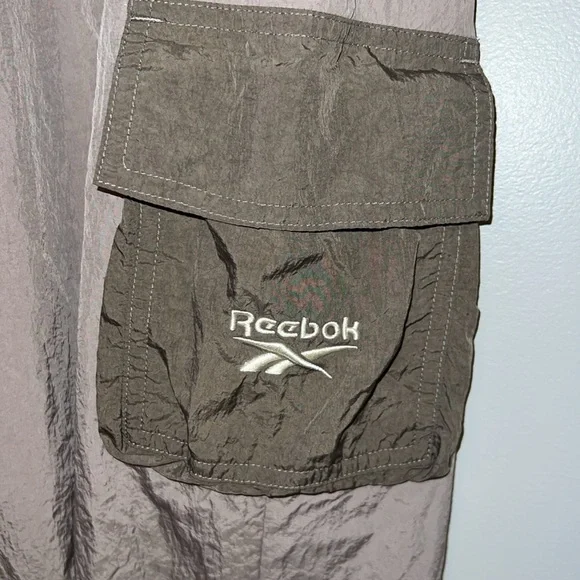 ❤️Reebok Women's Gray Jogger Pants L - Picture 4 of 5